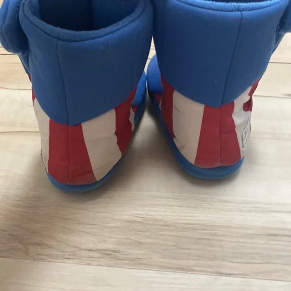 Marvel Captain America Boots Slippers Size M Boys. Size 7/8. - Picture 3 of 9